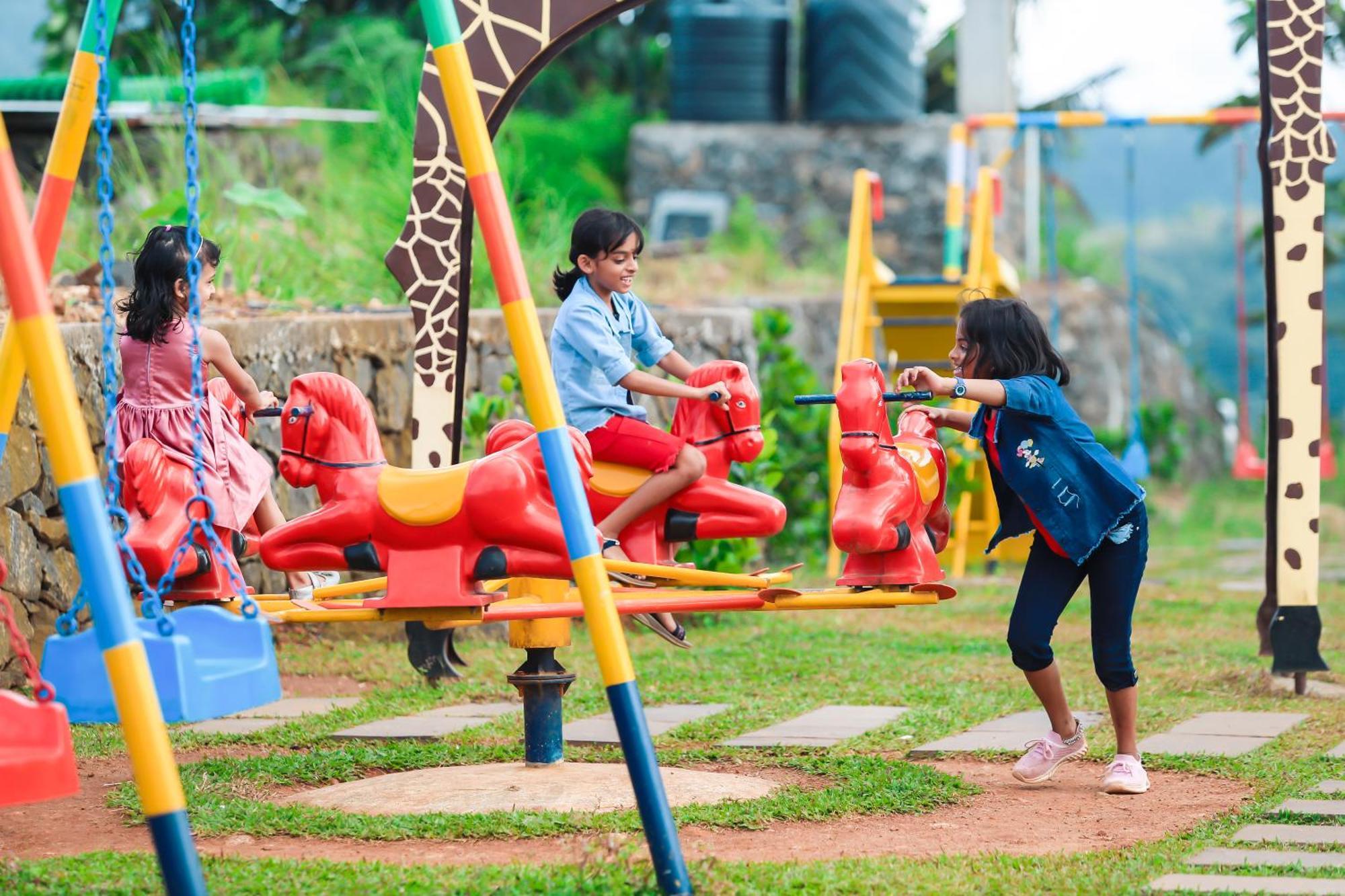 Misty Green Hills Parks & Resorts Kondotty Exteriér fotografie
