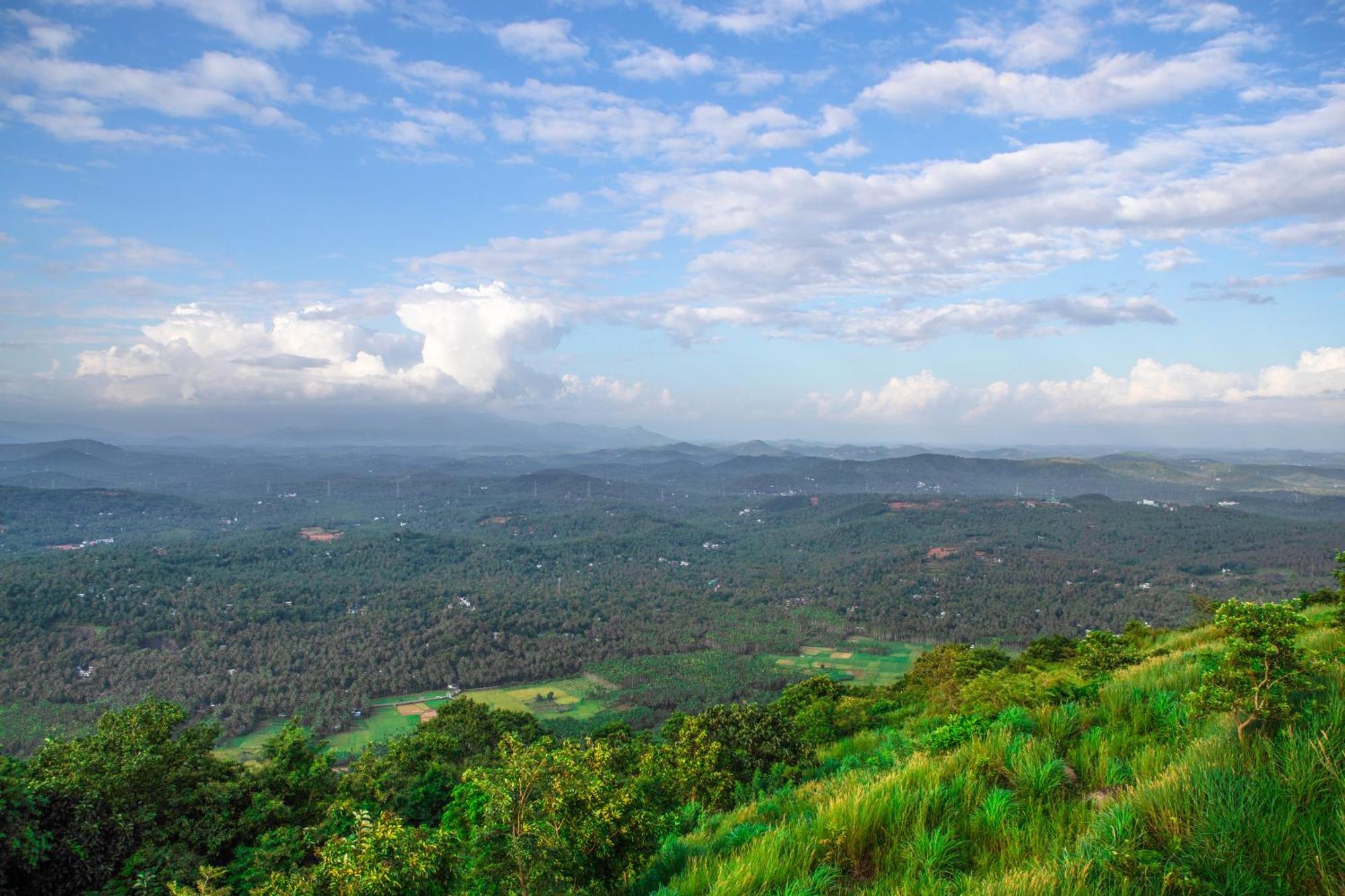 Misty Green Hills Parks & Resorts Kondotty Exteriér fotografie